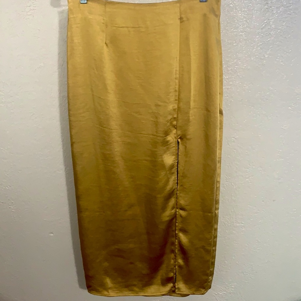 Maxi satin skirt